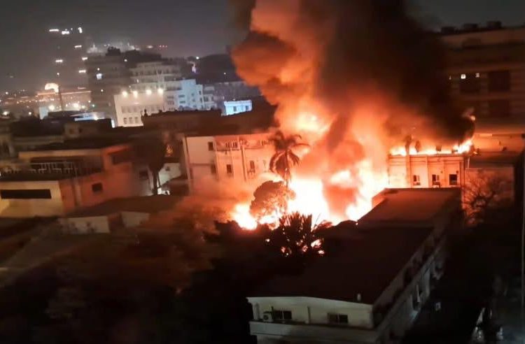اندلاع حريق كبير في المعامل المركزية لوزارة الصحة 1 أسباب الحريق الهائل في وزارة الصحة