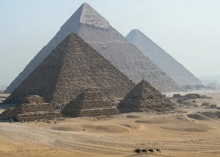 هل يوجد مدينة ضخمة أسفل أهرامات الجيزة مصدر بالآثار يكشف الحقيقة 1 أهرامات الجيزة
