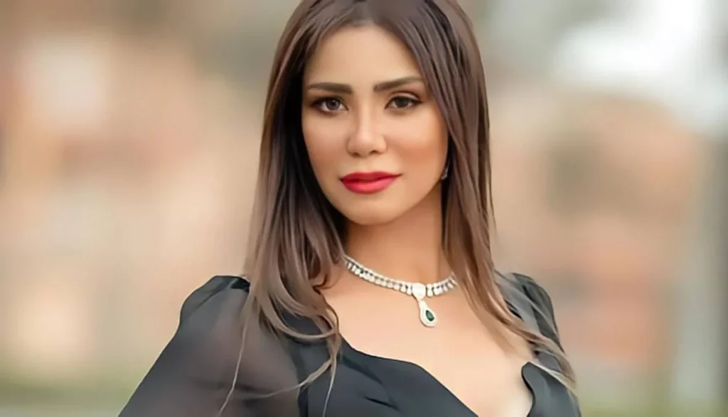 المطربة ايناس عز الدين تدخل فى حالة انهيار والدتها اتجوزت خطيبها 2 المطربة ايناس عز الدين