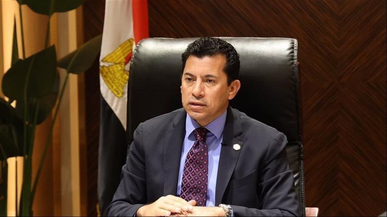 بيان شديد اللهجة من وزير الرياضة كل واحد يتحمل مسئولية قراره 2 أشرف صبحي