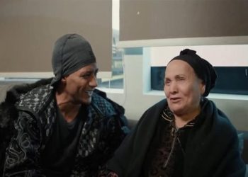 محمد رمضان لأم ناصر نفسك تطلعي عمرة والأخيرة ترد أنا مسيحية