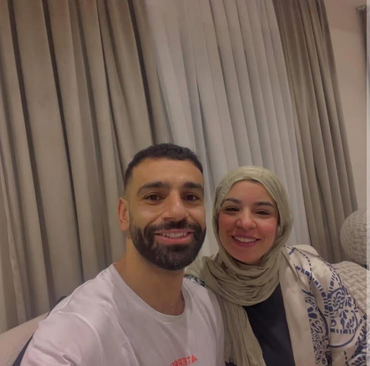 معزوم على الفطار بالصور محمد صلاح يقضي وقتًا عائليًا مع أسرته وليفربول يتحرك لتعويضه بلاعب ريال مدريد 2 مستقبل محمد صلاح