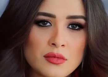 ياسمين عبد العزيز