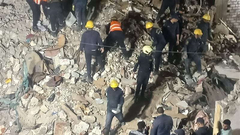بالصور 4 ضحايا بينهم 3 أطفال انهيار عقار بمنطقة اللبان كيف عاشت الإسكندرية ليلة حزينة 2 انهيار عقار بمنطقة اللبان
