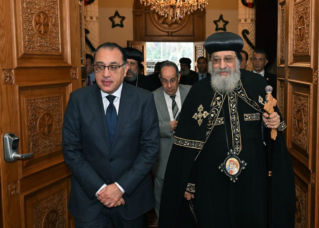 رئيس الحكومة يقدم التهاني للبابا تواضروس الثاني بمناسبة عيد القيامة المجيد. 3 رئيس الحكومة يهنئ البابا تواضروس الثاني