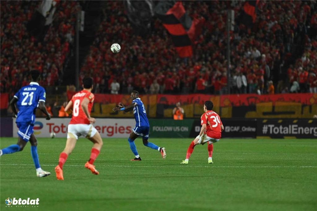 عقوبات الكاف تلاحق النادي الأهلي بعد مباراته مع الهلال في دوري أبطال إفريقيا 4 النادي الأهلي