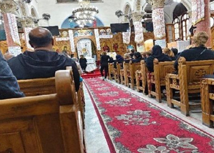 شاهد جنازة مؤثرة للمهندس جورج روماني أحد ضحايا بيارة الصرف الصحي بالإسكندرية 1 وفاة المهندس جورج روماني