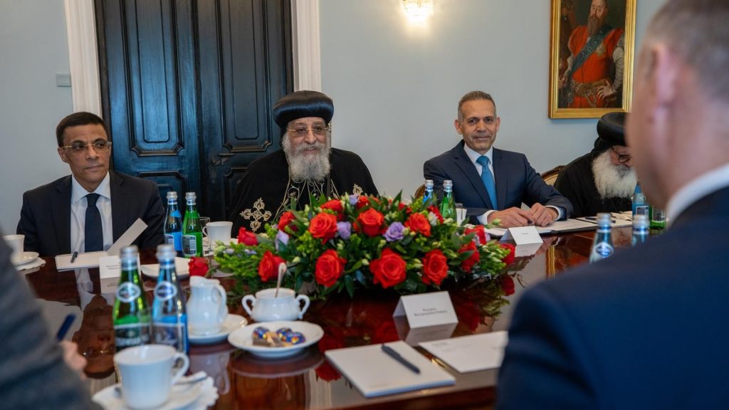 بالصور رئيس بولندا يستقبل البابا تواضروس الثاني بالقصر الرئاسى فى ارسو 5 رئيس بولندا يستقبل البابا تواضروس