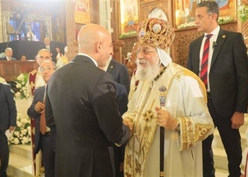 حضور وزير التعليم قداس عيد القيامة المجيد