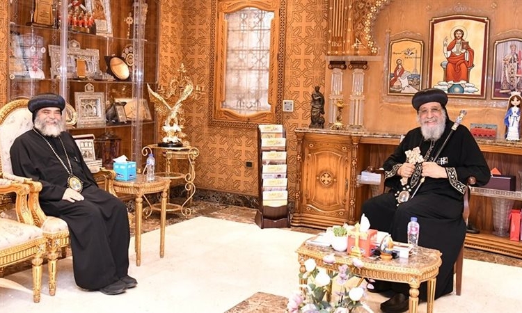 تفاصيل لقاء البابا تواضروس مع الأنبا بضابا لدعم وتطوير لخدمة إيبارشية نجع حمادي 1 البابا تواضروس والأنبا بضابا