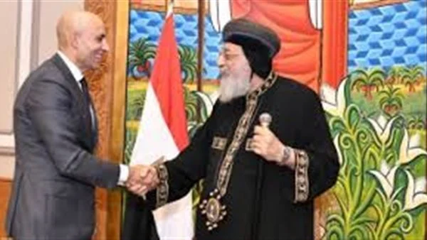 صور حضور وزير التعليم قداس عيد القيامة المجيد ويهنئ البابا والأقباط 3 حضور وزير التعليم قداس عيد القيامة المجيد