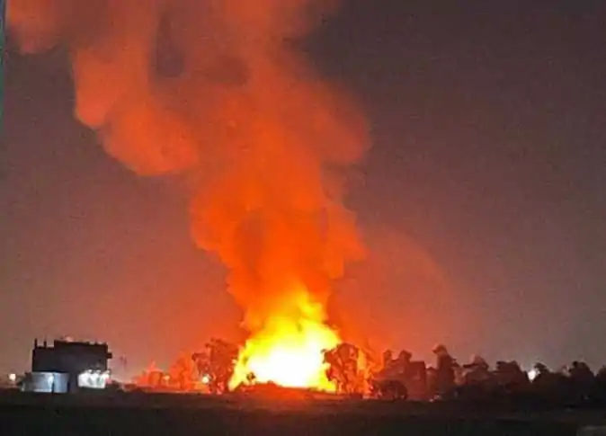 حريق ضخم في مصنع غزل ونسيج و جهود مكثفة للسيطرة وتطويق النيران 4 سبب حريق مصنع غزل