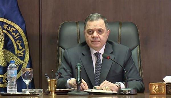 رسائل محبة ووحدة وطنية وزير الداخلية يهنئ البابا تواضروس بعيد القيامة المجيد 2025 4 اللواء محمود توفيق
