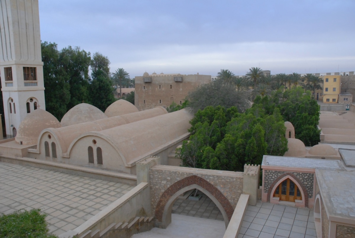 لا حل لهم دير أبو مقار يصدر بيان تحذيري شديد اللهجة 4 دعوة دير أبو مقار لاحترام حقوق الملكية