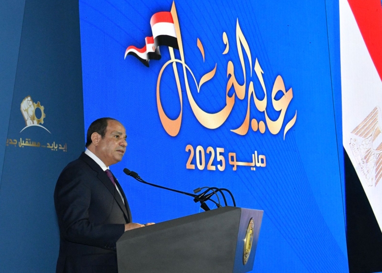 أبرز فوائد قانون العمل الجديد أهمها إلغاء استمارة 6 بعد تصديق الرئيس 1 قانون العمل الجديد