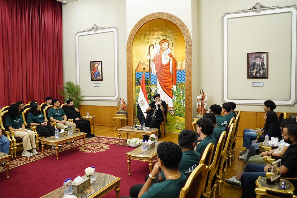 بالصور تفاصيل لقاء البابا تواضروس الثاني بمجموعة من خدام إيبارشية جنوبي الولايات المتحدة 3 البابا تواضروس الثاني