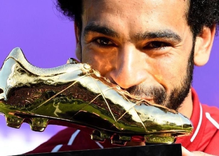 بالصور محمد صلاح النجم المصرى يتسلم جائزة الحذاء الذهبي لمسابقة الدوري الإنجليزي الممتاز وأفضل صانع أهداف 1 محمد صلاح