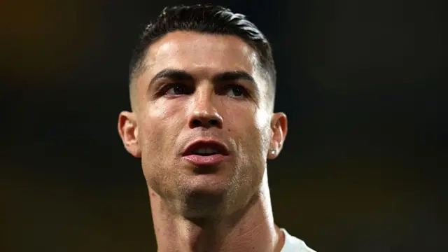 كريستيانو رونالدو يعلق على طفل مباراة أرمينيا أمام البرتغال 1 طفل مباراة أرمينيا