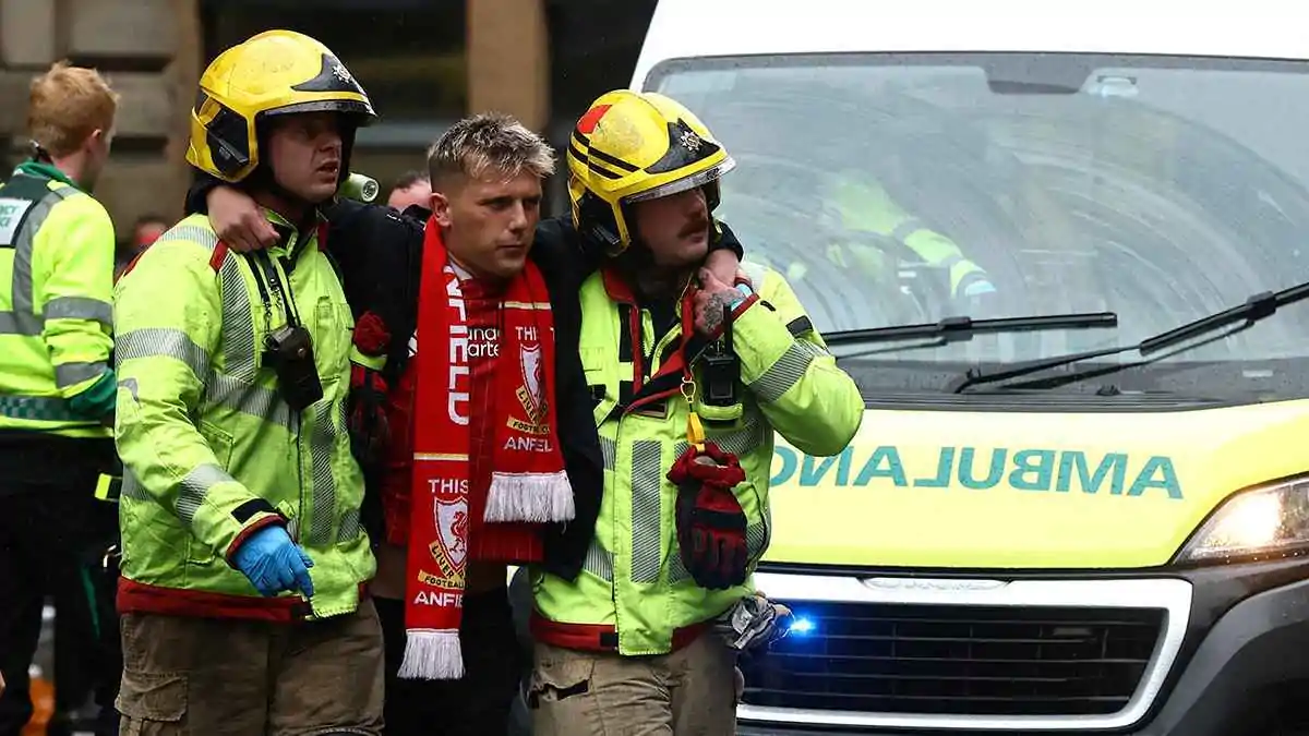 بيان عاجل من ليفربول بعد حادث دهس مشجعيها أثناء احتفالهم بالدوري الإنجليزي 3 حادث دهس ليفربول