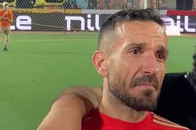 الأهلي يبلغ علي معلول برحيله رسميا واللاعب يوجه رسالة مبكية للجماهير 2 علي معلول