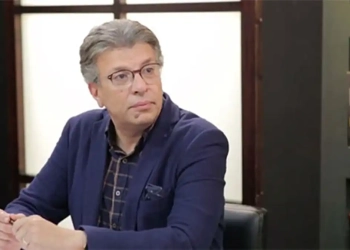 خالد منتصر: أنغام ليست مجرد فنانة
