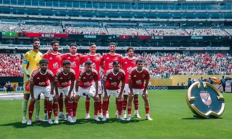 بعد كأس العالم للأندية الأهلي يطيح بـ 10 لاعبين استعداد للموسم الجديد 1 الأهلي