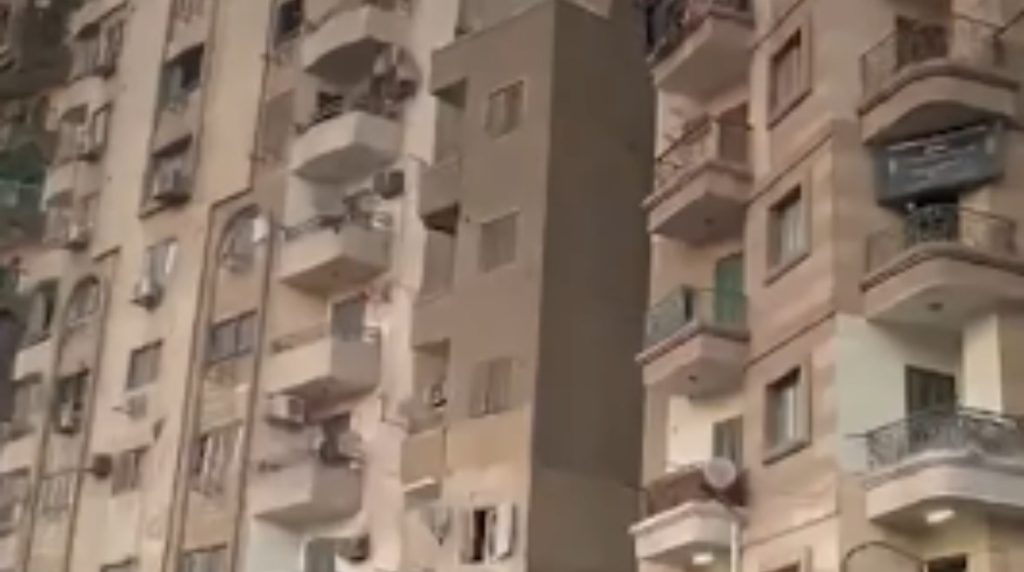 أسباب سقوط عدد من العقارات الفترة الأخيرة بعد انهيار منزل بمنطقة السيدة زينب 4 عقار السيدة زينب الآيل للسقوط