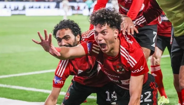 إمام عاشور يطالب بأعلى عقد في تاريخ الأهلي وكلمة السر السعودية 1 مشاركة مرتقبة مع الأهلي