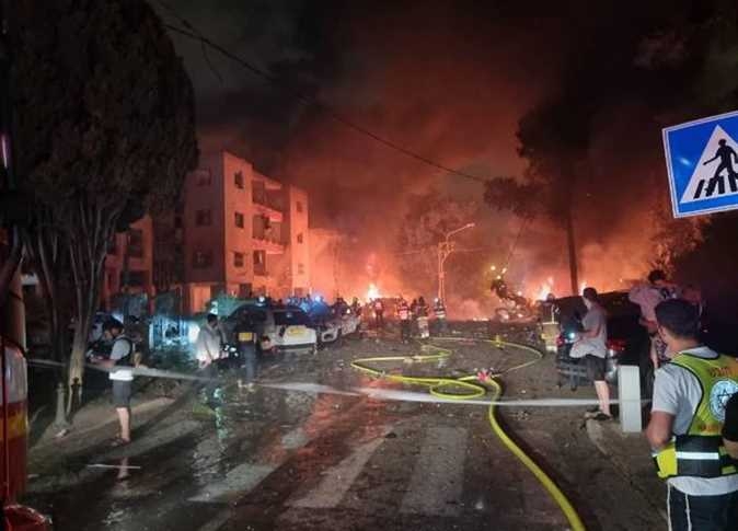 إيران تطلق الموجة 13 من الوعد الصادق 3 صواريخ ثقيلة تُشعل التوتر في عمق إسرائيل 1 الوعد الصادق 3