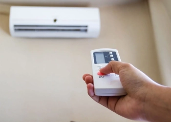 كيفية توفير استهلاك الكهرباء في المنزل اضبط درجة التكييف على هذا الرقم 12 نصائح لترشيد استهلاك التكييف