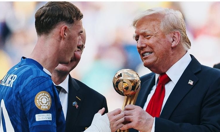 سيبقى عندي في البيت الأبيض ترامب يخطف كأس العالم للأندية من تشيلسي 1 ترامب