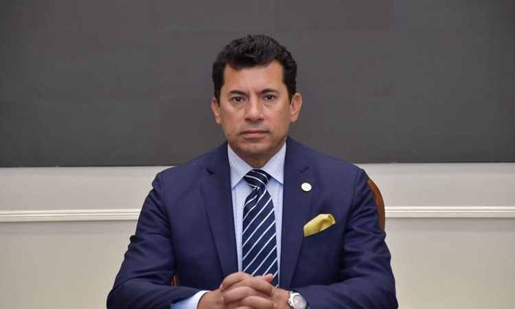 بعد الهجوم عليه وزير الرياضة يعلن مقاضاة هؤلاء 1 وزير الرياضة يؤكد