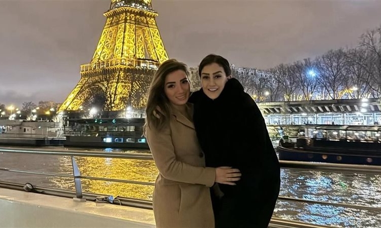 عاوزة فلوسي من غادة عبدالرازق صاحبة شركة فرنسية تستغيث من الفنانة وإبنتها 1 غادة عبدالرازق