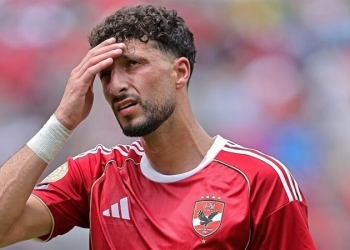 الأهلي يواصل التزامه