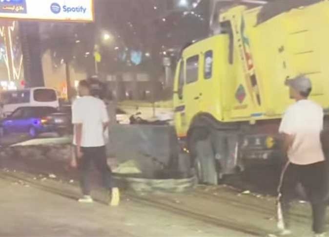 فاجعة جديدة حادث مروع على الطريق تصادم تريلا بـ 5 سيارات ملاكي 1 حادث