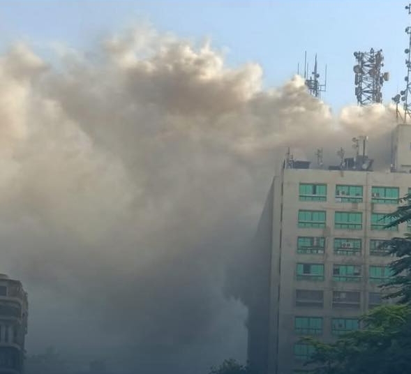 حريق سنترال رمسيس النيران تلتهم الطابق السابع والفحص المبدئي يكشف حجم الفاجعة 1 حريق سنترال رمسيس