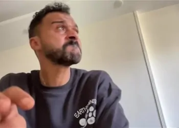 دموع إبراهيم سعيد تفتح باب الجدل هل يجوز الدعوة على أبنائي بعد حبسي؟ الأزهر يجيب 13 إبراهيم سعيد