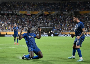 فوز الهلال السعودي