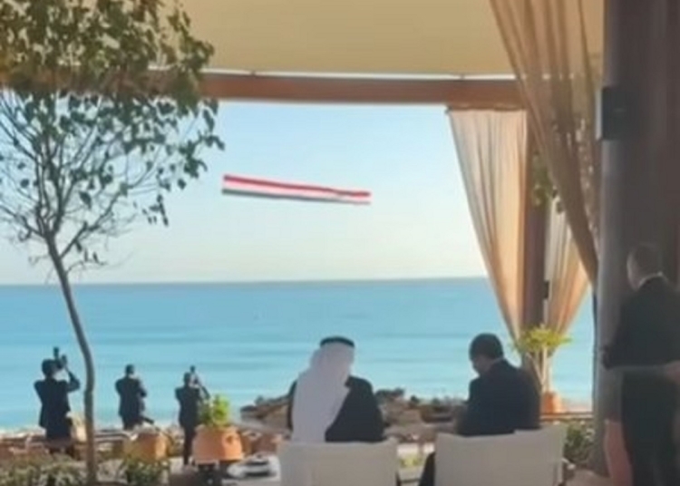 شاهد الرئيس السيسي والشيخ محمد بن زايد على شاطئ البحر في العلمين يتناولان الإفطار 1 الرئيس السيسي والشيخ محمد بن زايد
