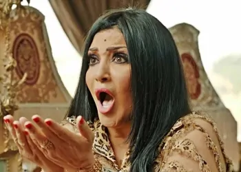 الفنانة بدرية طلبة