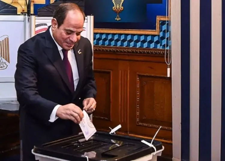 الرئيس السيسي يدلي بصوته فى انتخابات مجلس الشيوخ 1 الرئيس السيسي