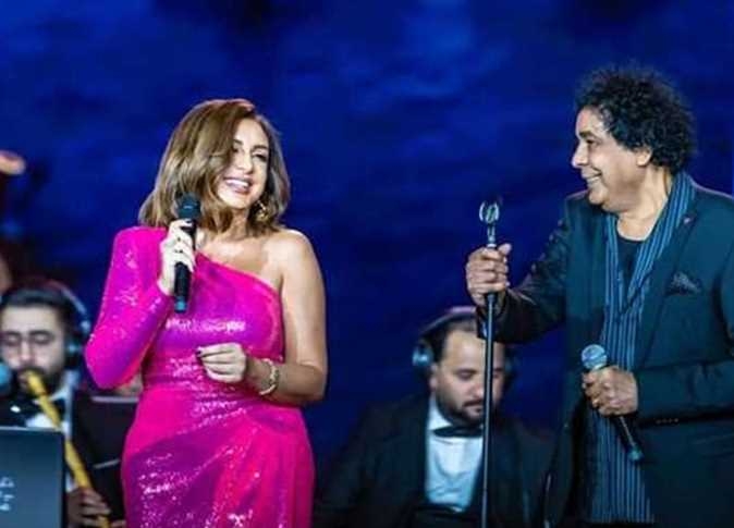 إدعولهم ننشر تطورات الحالة الصحية لـ أنغام والكينج محمد منير 1 أنغام ومحمد منير