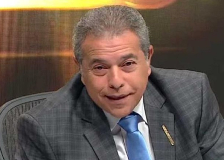 رسالة من الإعلامي توفيق عكاشة مثيرة للجدل كيف سيكون العالم السبت القادم رحيل زعيم كبير 1 توفيق عكاشة يتصدر المشهد السياسي
