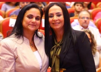 بالصور وزيرة التضامن تخلد ذكرى الطفلة ماجي مؤمن شهيدة البطرسية في تخرج دفعتها بعد 9 سنوات على استشهادها 9 وزيرة التضامن تخلد ذكرى الطفلة ماجي مؤمن