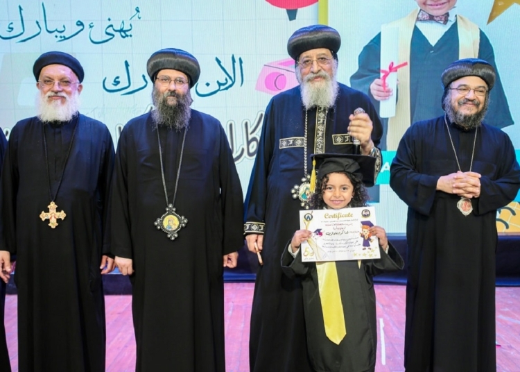 بالصور البابا تواضروس الثاني يشهد احتفالية اليوبيل الذهبي لحضانة بيت ملائكة الأنبا تكلا بالإسكندرية 1 البابا تواضروس الثاني