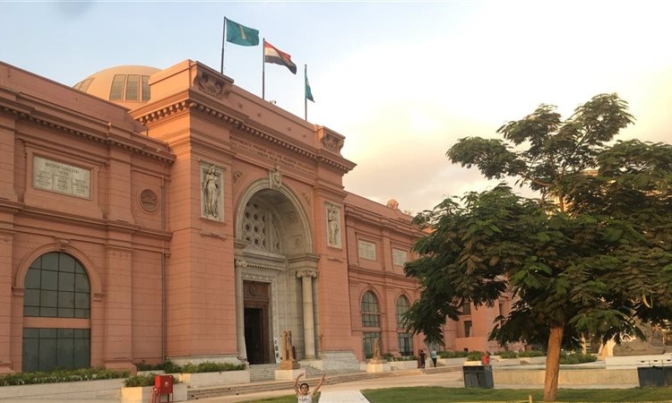 لغز شيكارة قمامة كيف فقد متحف التحرير 3 تماثيل أثرية قبل سرقة الأسورة 1 متحف التحرير