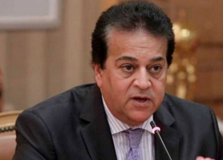 أول 48 ساعة علاج مجاني وزير الصحة يكشف عن الحالات الطارئة المعفية في المستشفيات الحكومية والخاصة 1 وزير الصحة