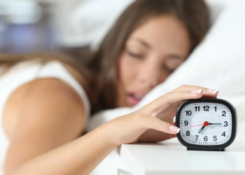 تحذير من النوم لمدة 6 ساعات فقط كل ليلة قلبك يتحمل العواقب 12 تحذير من النوم لمدة 6 ساعات