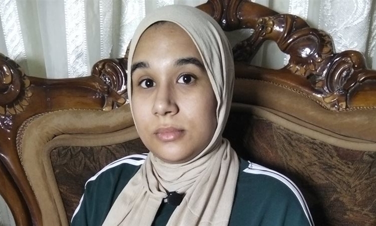 مأساة وإستغاثة مريم النشار فقدت عائلتها في حادث مروع وعمّها حرمها من الميراث وطردها من منزلها 1 فتاة مطروح