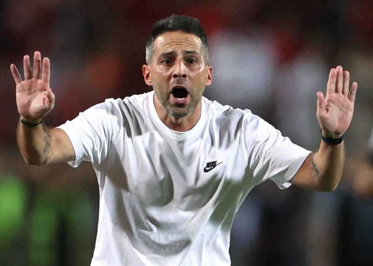 طردني بالواتساب فيريرا يفتح النار على الزمالك لا يحترمون كلمتهم وقدمت شكوى 1 فيريرا